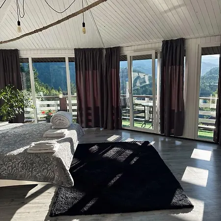 Ξενοδοχείο порядна ґаздиня