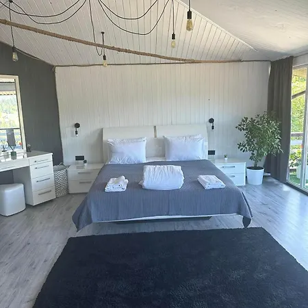 порядна ґаздиня Ξενοδοχείο