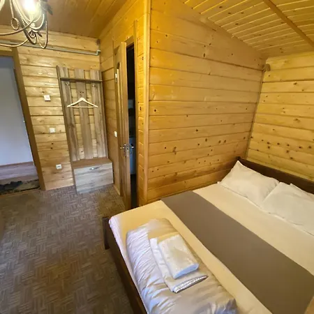 порядна ґаздиня * Γιαρέμτσε