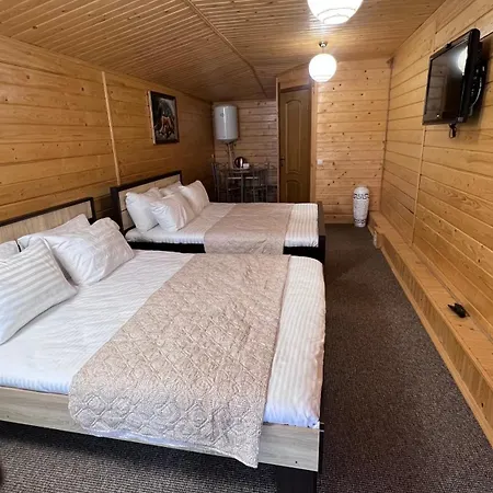 порядна ґаздиня Γιαρέμτσε