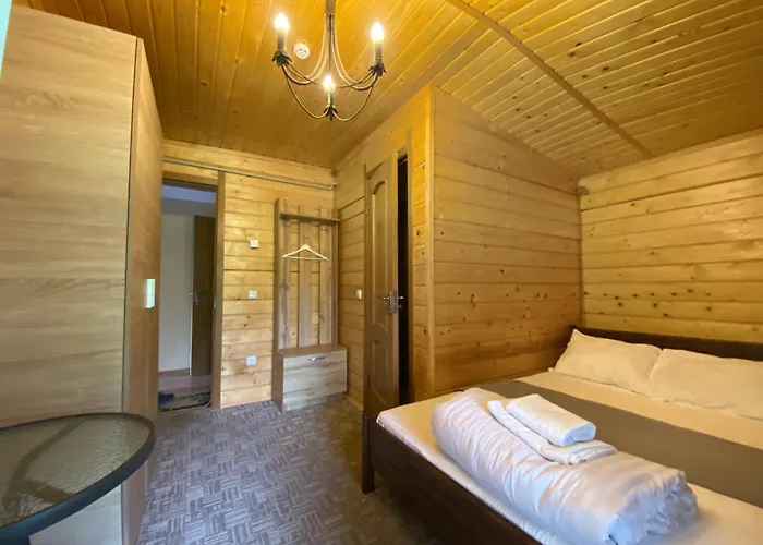 порядна ґаздиня Hotel