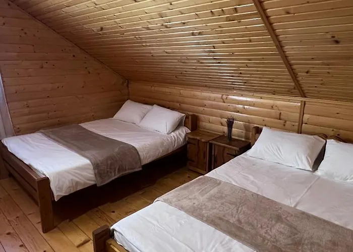 порядна ґаздиня Hotel Yaremche