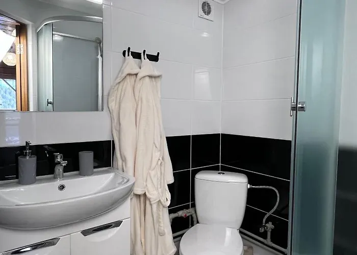 порядна ґаздиня Hotel Yaremche